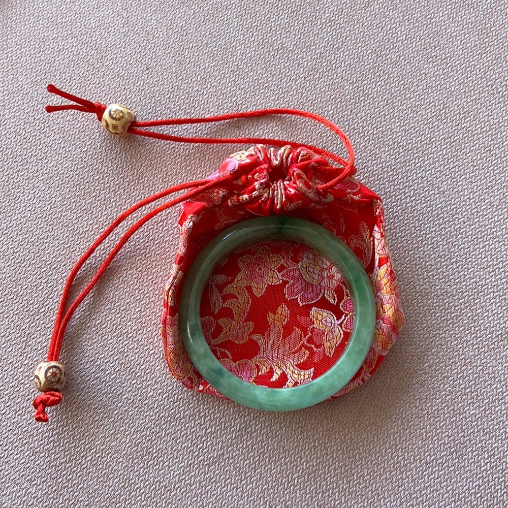 Jade bangle